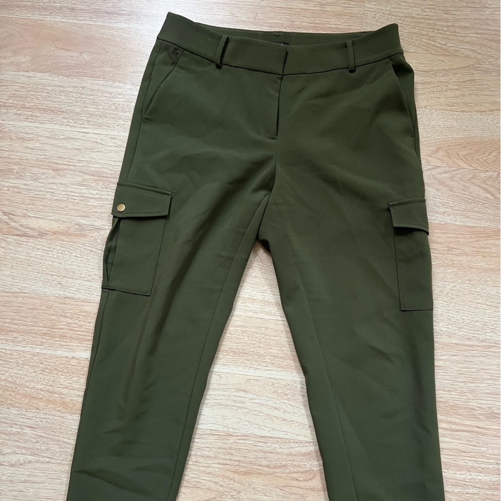 Green Cargo slacks, comfortable, stretchy material